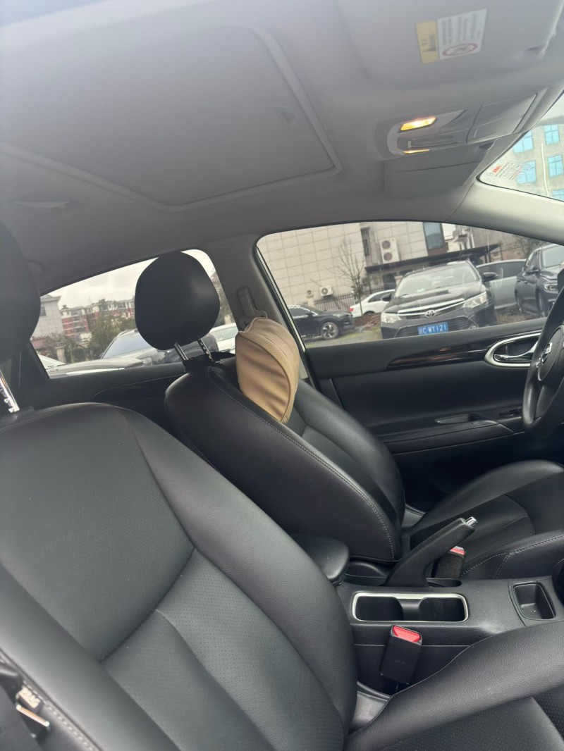 宜春20年日产轩逸5