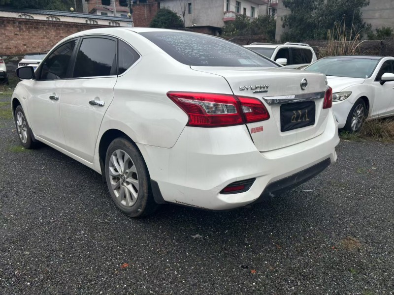 宜春20年日产轩逸9