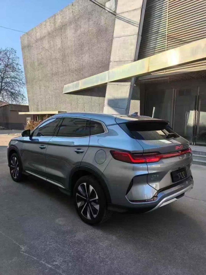 济宁24年比亚迪宋8