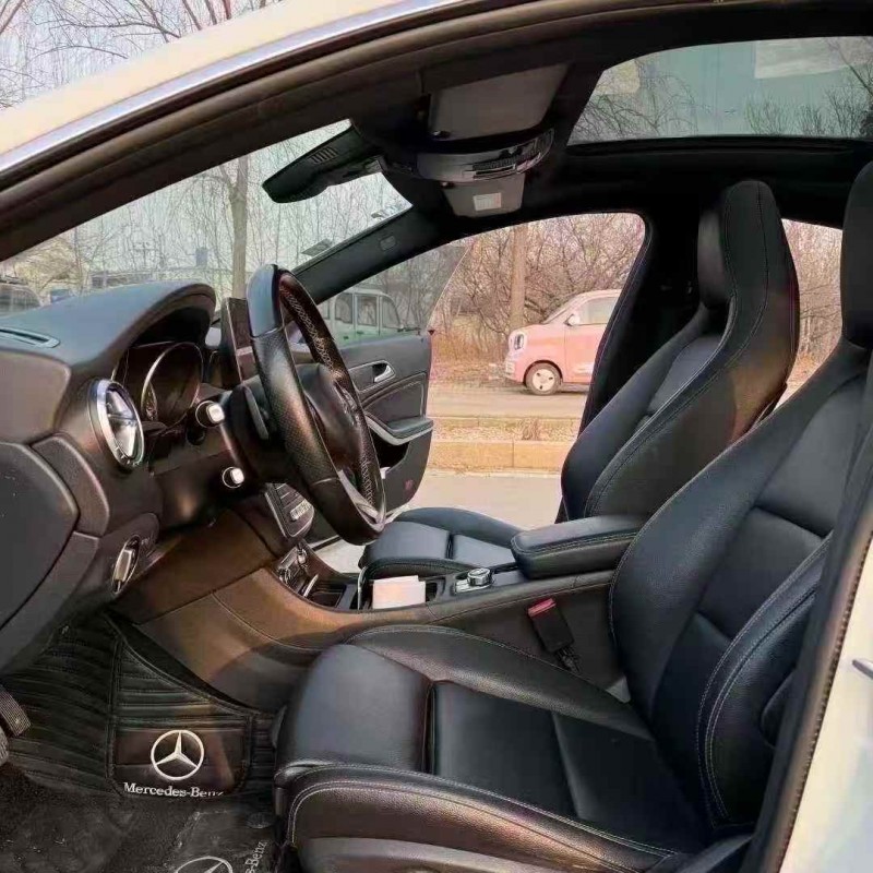 济宁17年奔驰CLA6