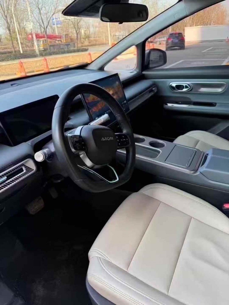 邢臺25年傳祺埃安Y6