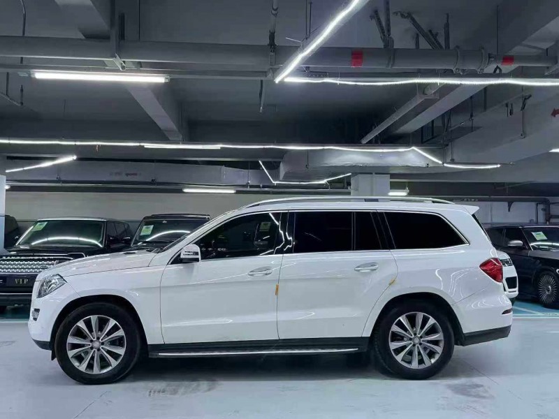 深圳15年奔驰GL8