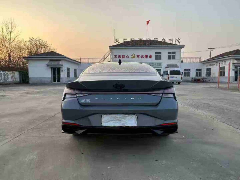 徐州21年现代伊兰特3
