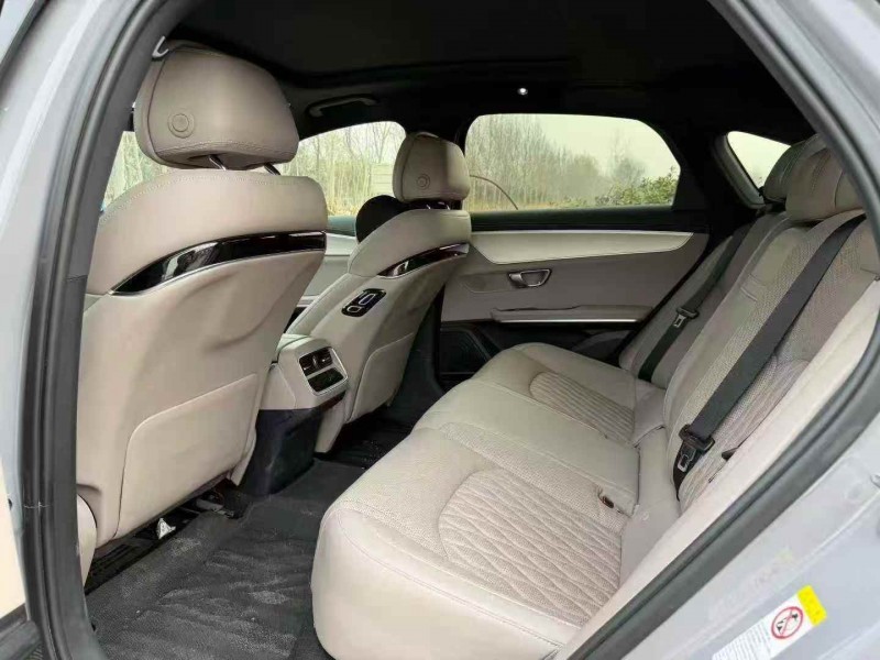 济宁25年比亚迪汉4