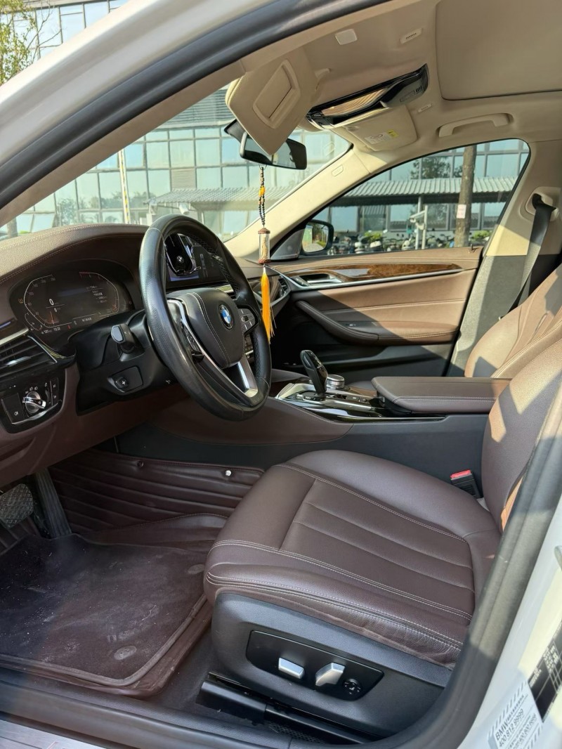 东莞20年宝马5系4