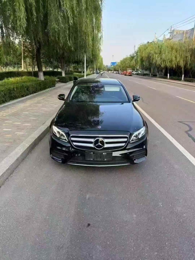 济宁18年奔驰E1