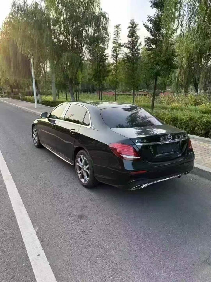 济宁18年奔驰E7