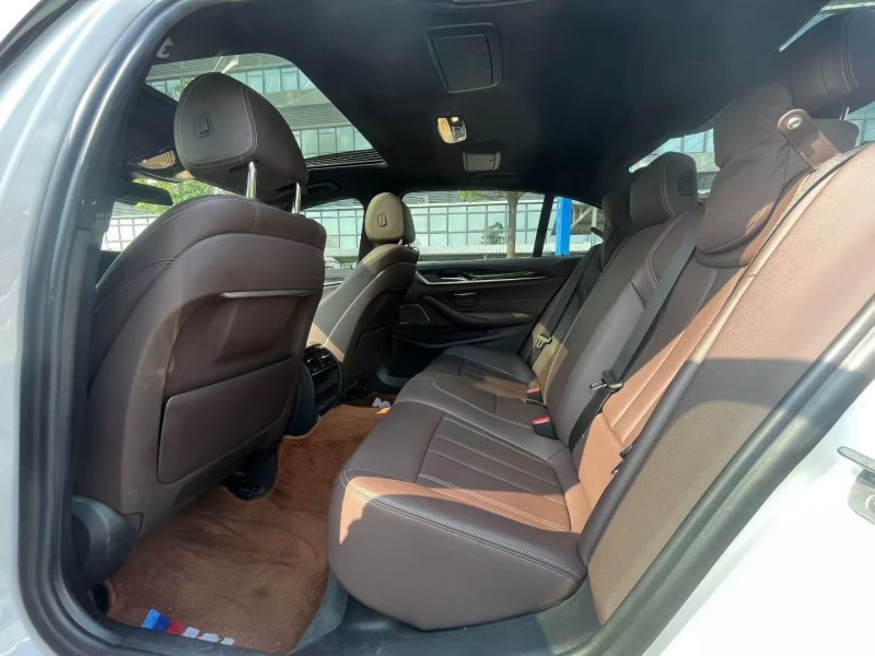 东莞20年宝马5系4