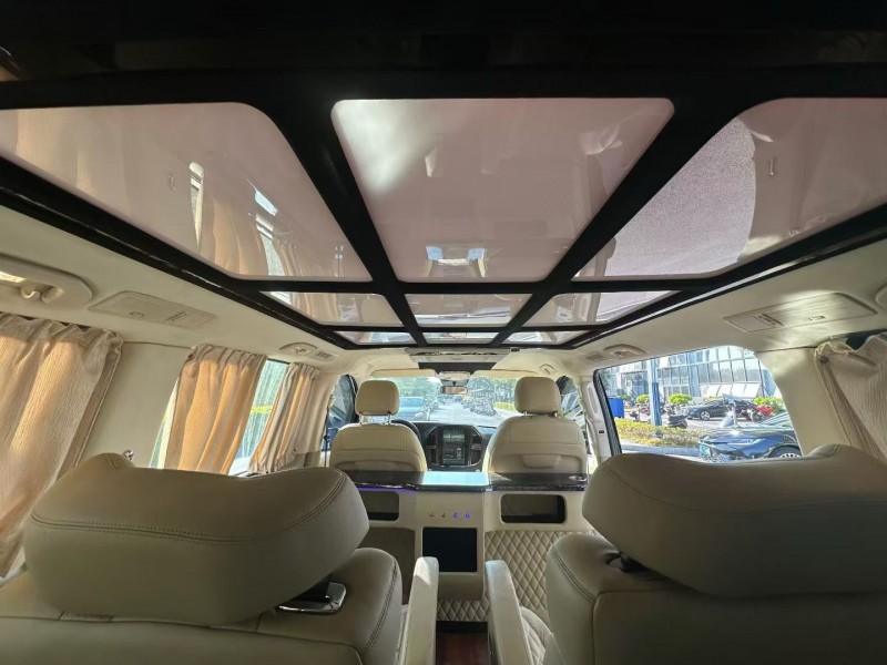 东莞18年奔驰威霆5