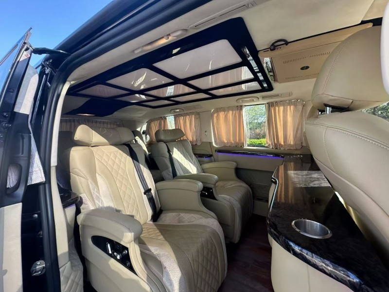 东莞18年奔驰威霆6