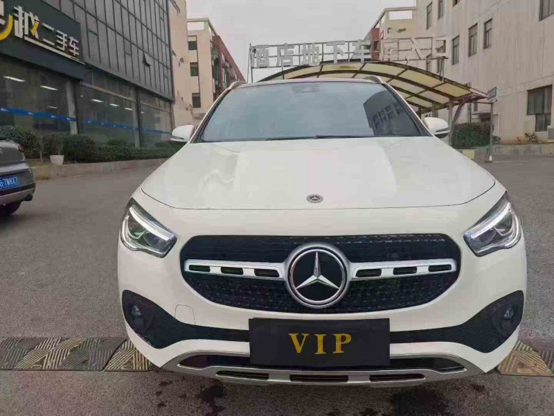 湖州22年奔驰GLA1