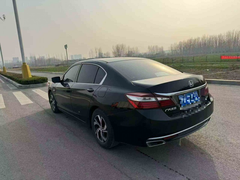 枣庄18年本田雅阁8