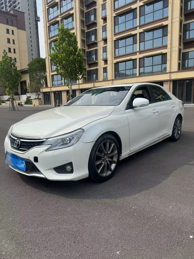 枣庄16年丰田锐志2