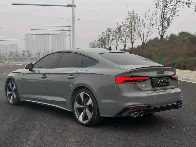 石家庄23年奥迪S58