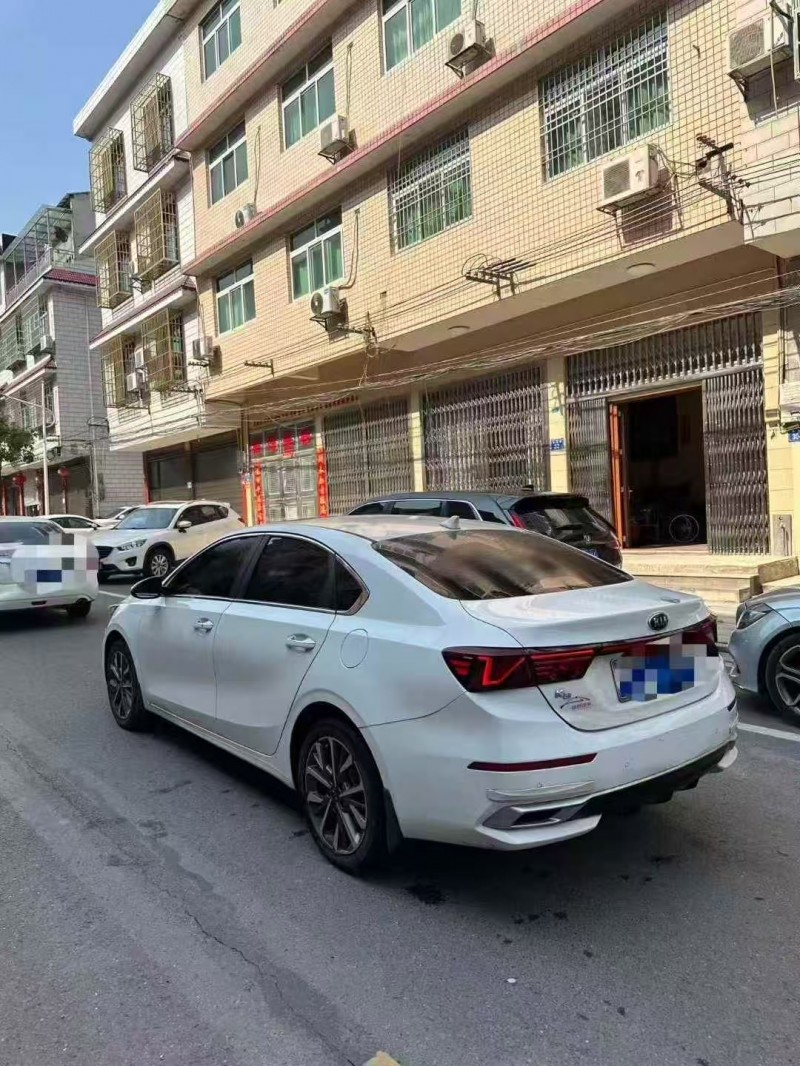 长沙21年起亚K37