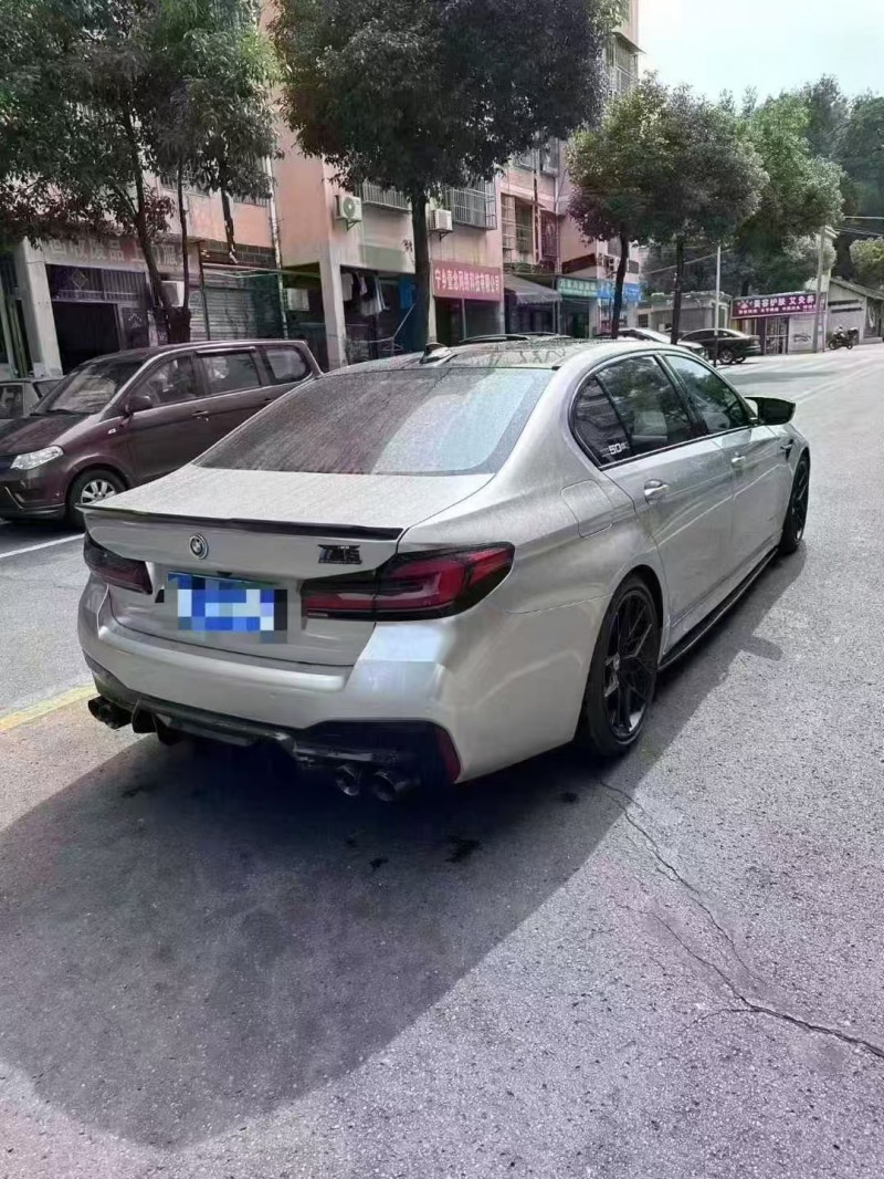 长沙23年宝马5系8