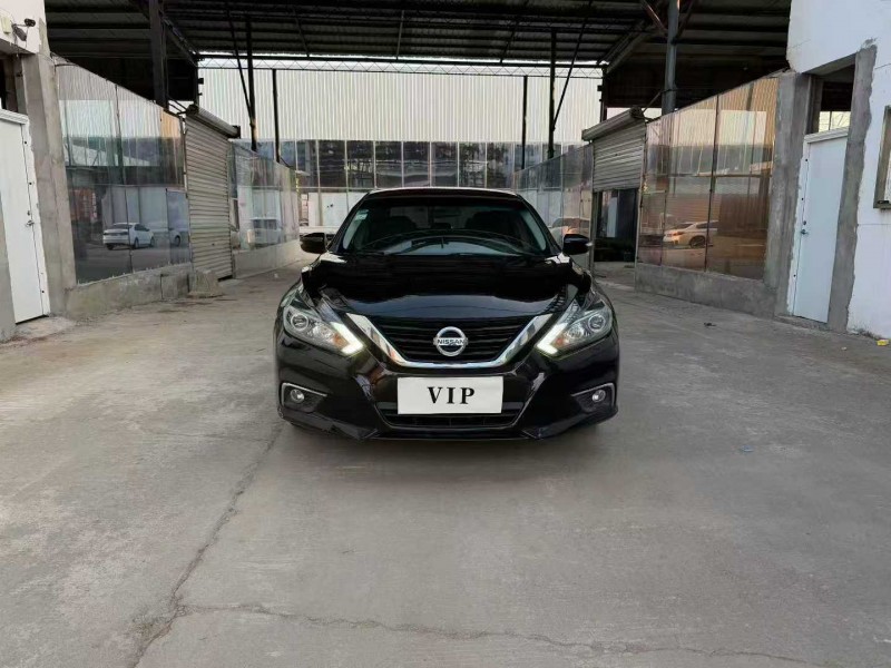 徐州18年日产天籁1