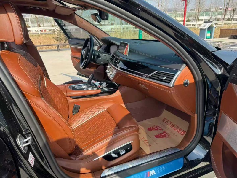 徐州22年宝马7系5