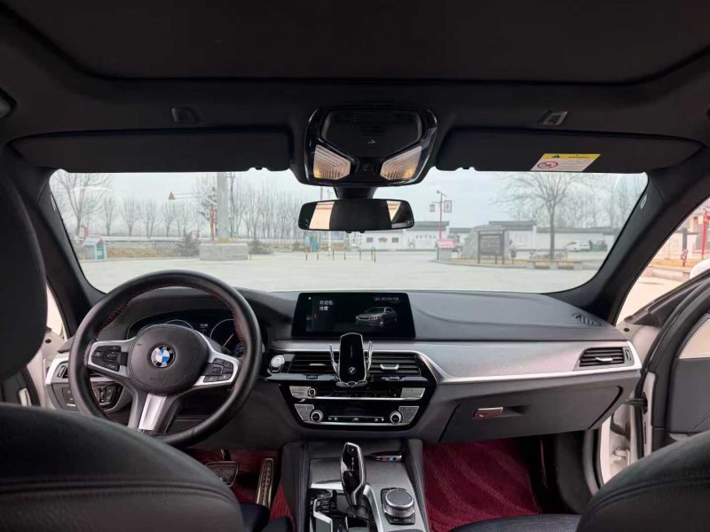 徐州19年宝马5系4