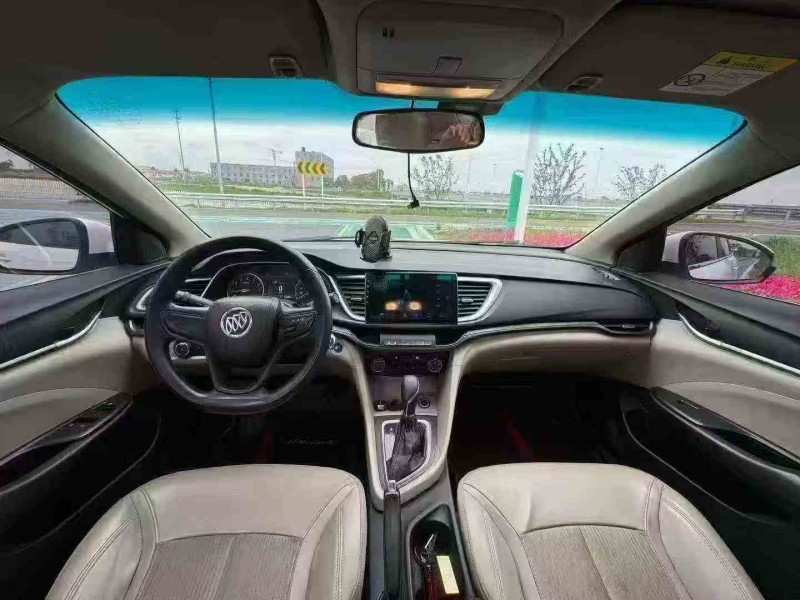 苏州16年别克英朗4