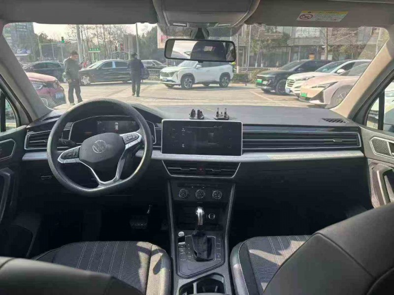 嘉兴22年大众途观4