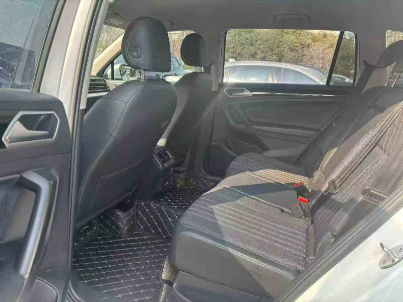 嘉兴22年大众途观5