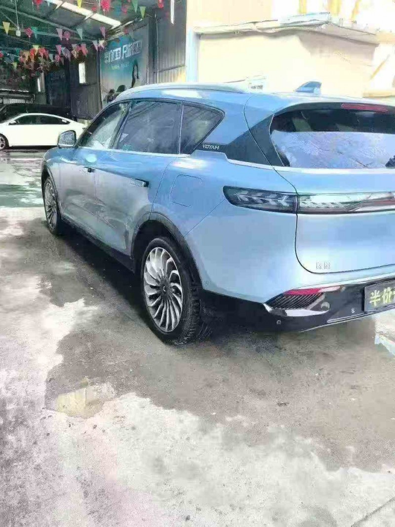 汉中22年岚图汽车FREE7