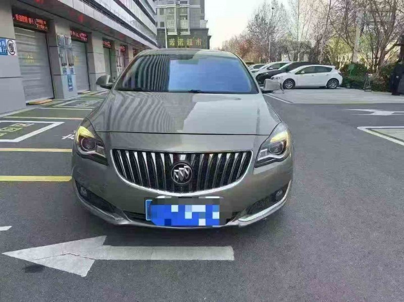 铜陵17年别克君威1