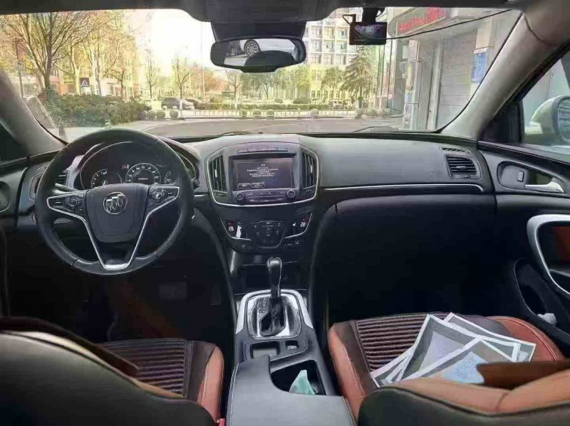 铜陵17年别克君威8