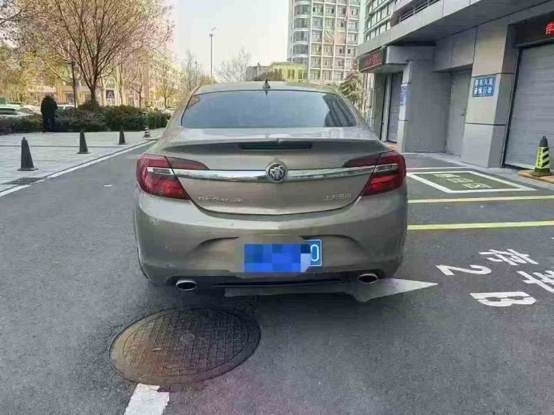 铜陵17年别克君威9