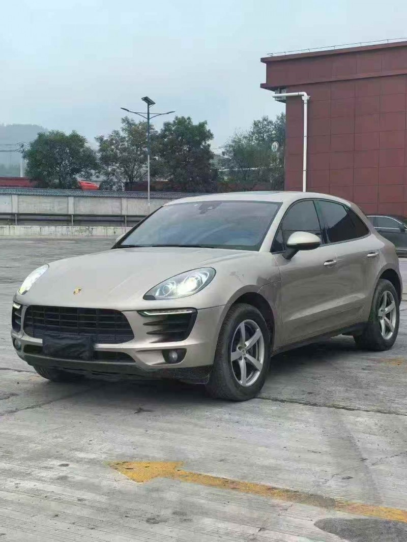 淮安16年保时捷Macan3