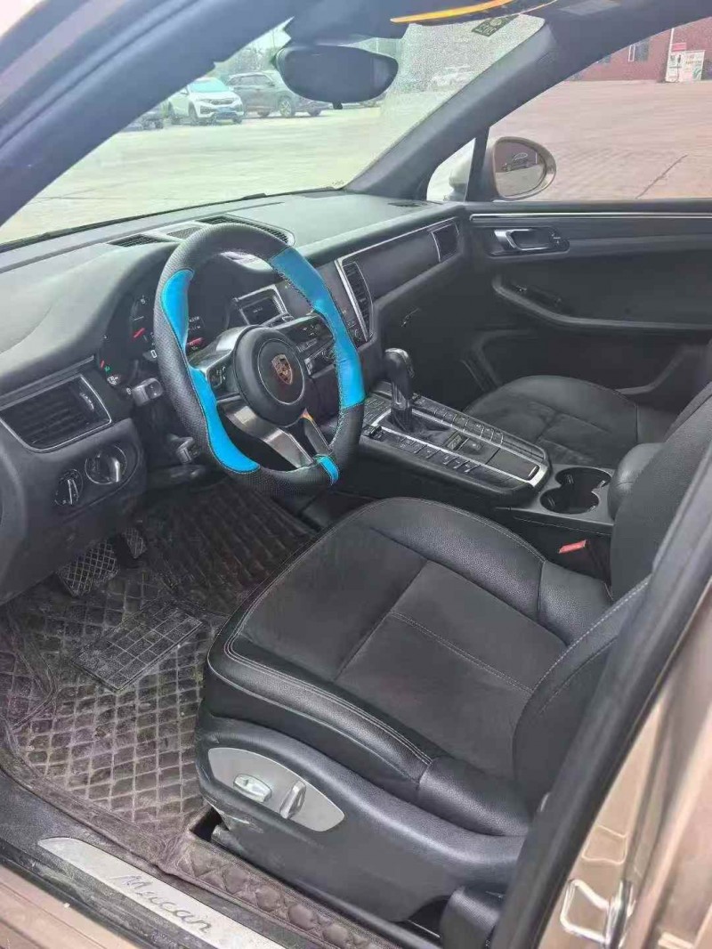 淮安16年保时捷Macan5