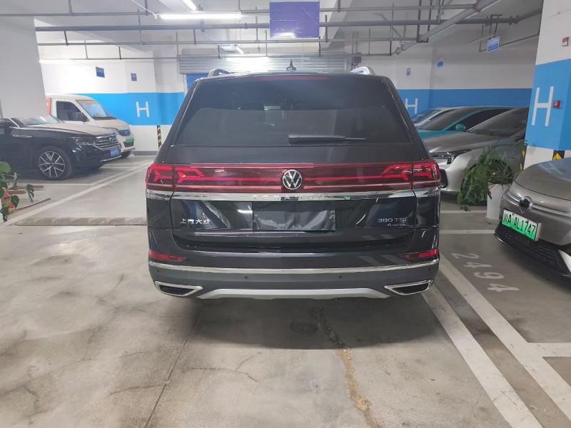 成都26年大众途昂6