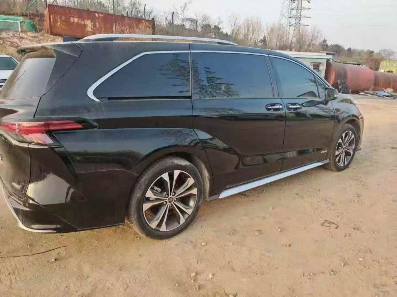 济宁24年丰田格瑞维亚7