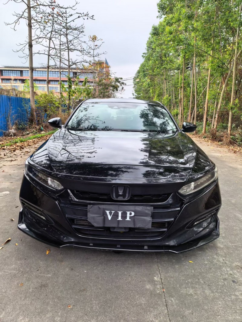 湛江21年本田雅阁1