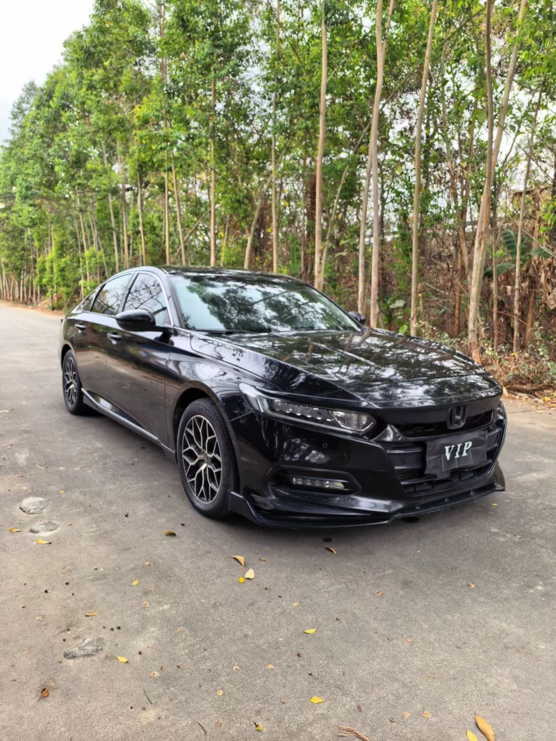 湛江21年本田雅阁2