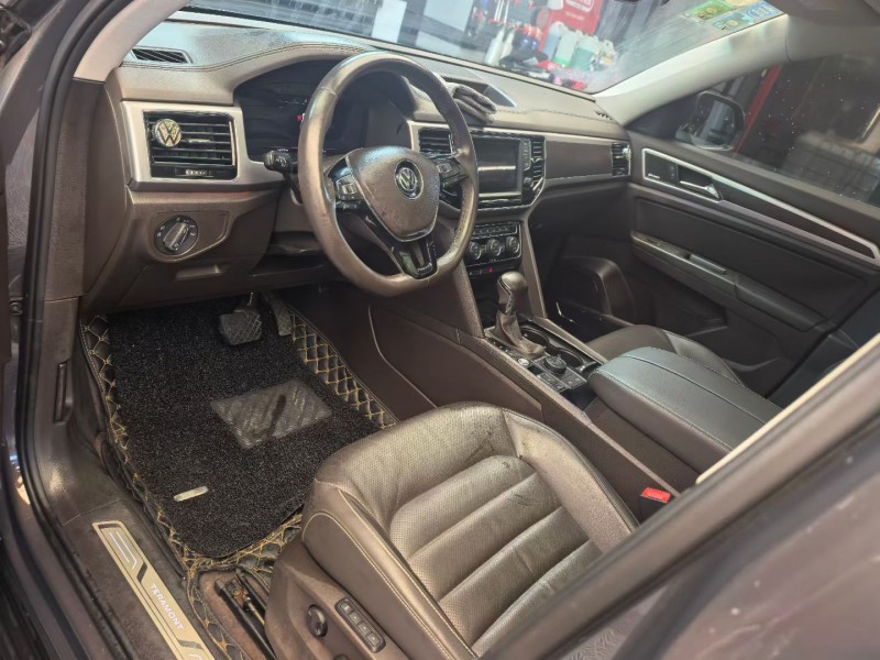 菏泽17年大众途昂6