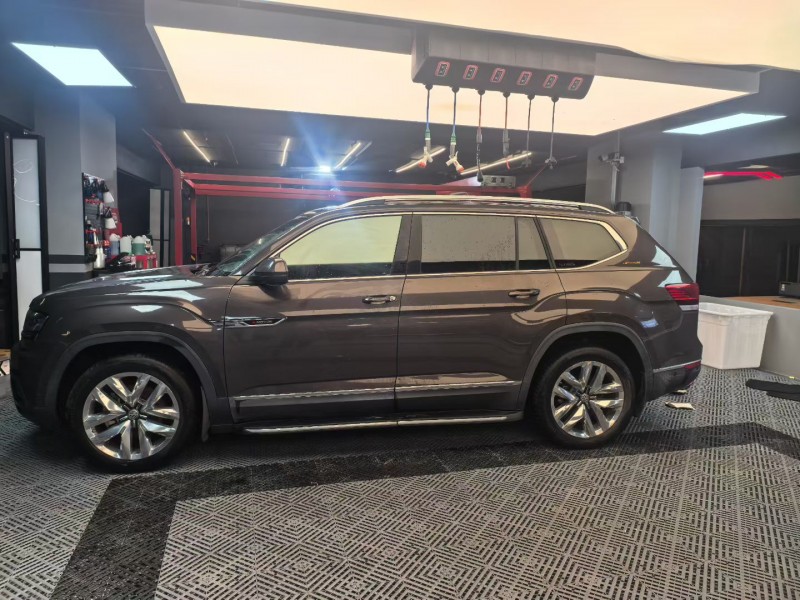 菏泽17年大众途昂8