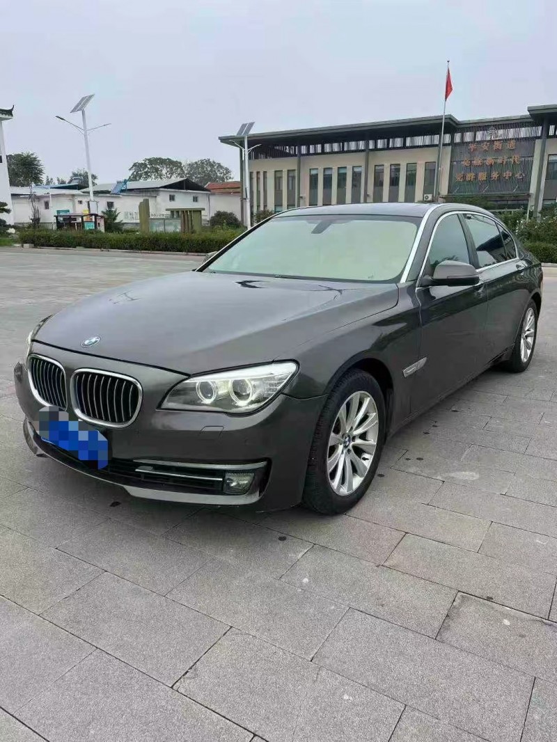 济南13年宝马7系2