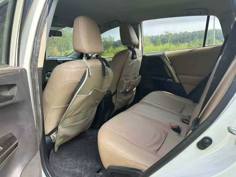济南16年丰田RAV4荣放6
