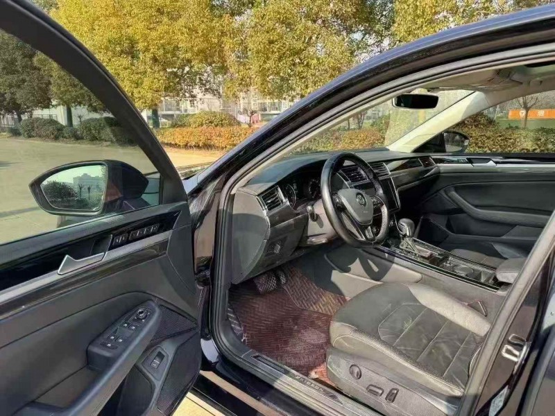 盐城19年大众辉昂7