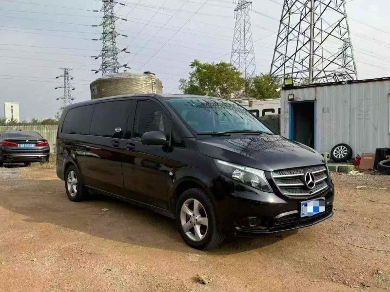 东营18年奔驰威霆2