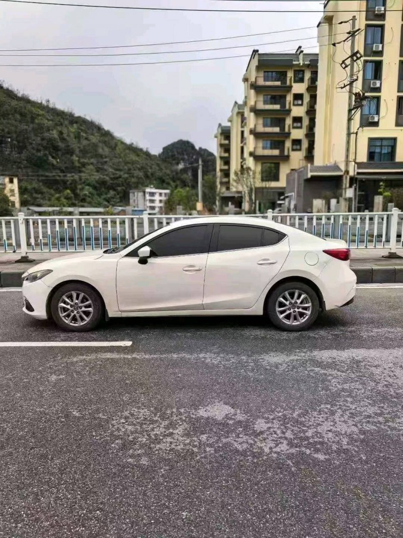 娄底17年马自达昂克赛拉7