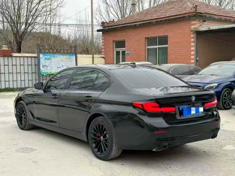淄博21年宝马5系8