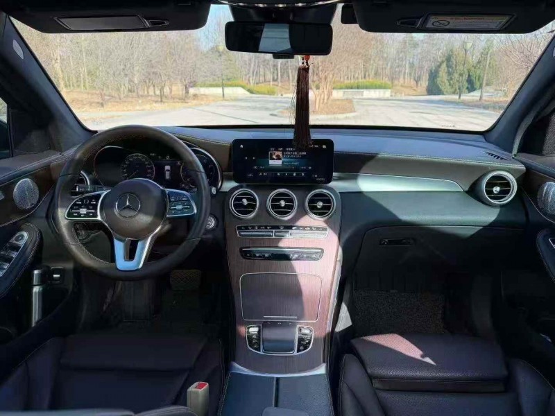 济宁21年奔驰GLC5