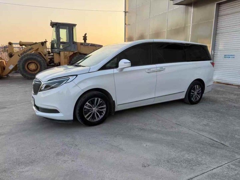 徐州18年别克GL82