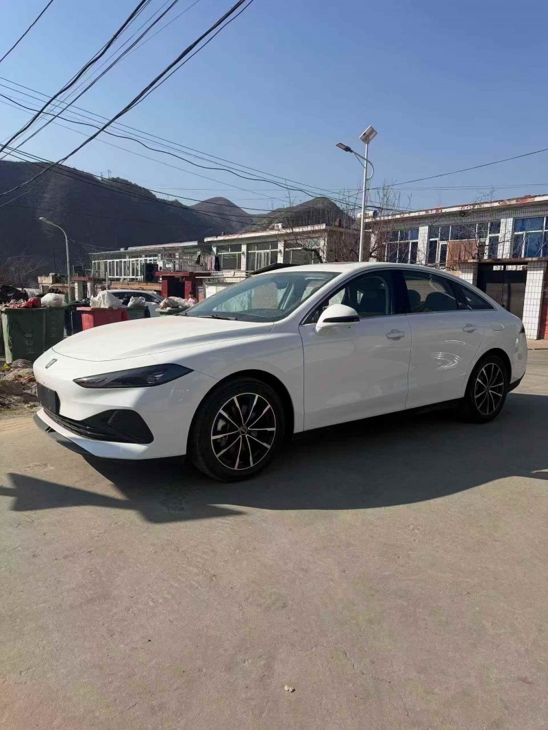 秦皇島25年榮威D73