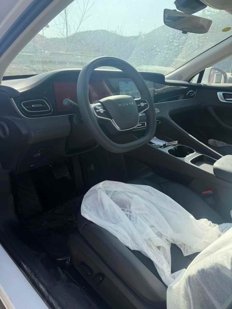 秦皇島25年榮威D76