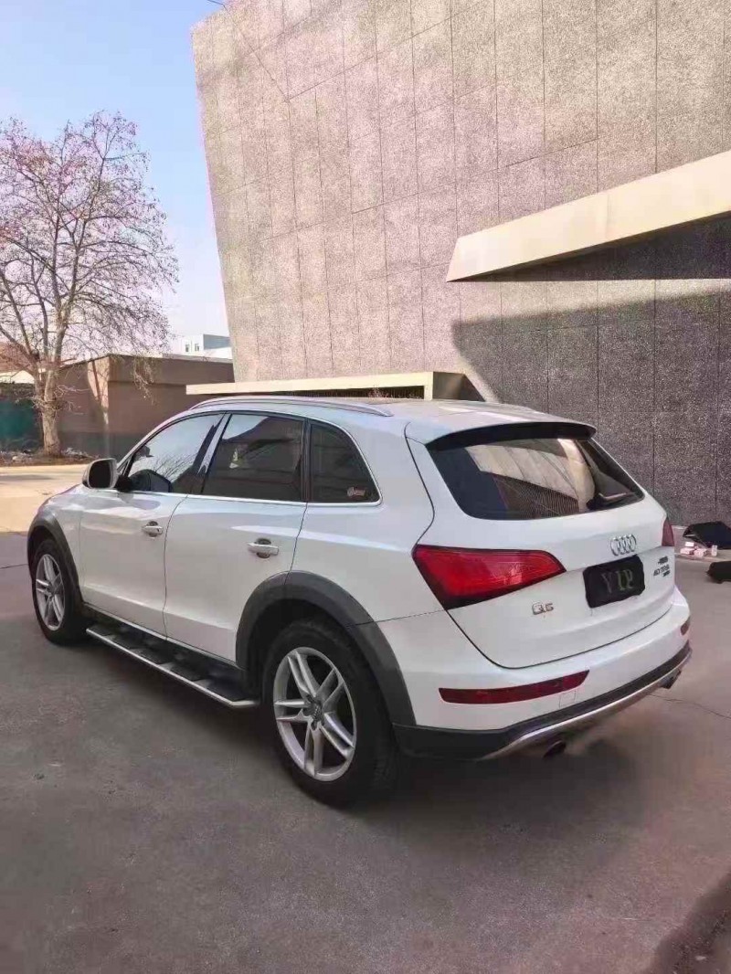 枣庄17年奥迪Q56