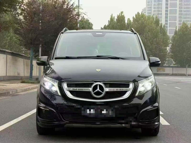 鄭州18年奔馳羅倫士1